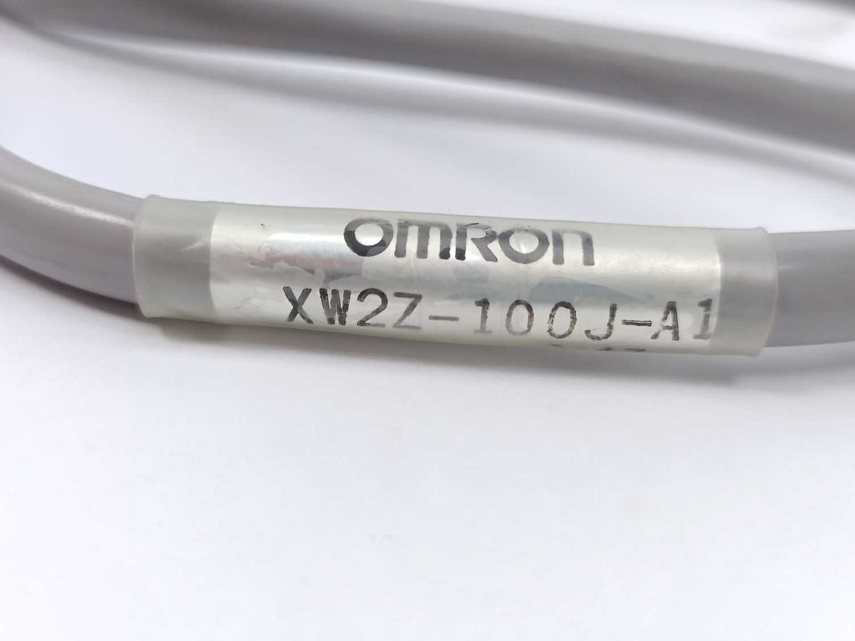 OMRON XW27-100J-A1 Cable