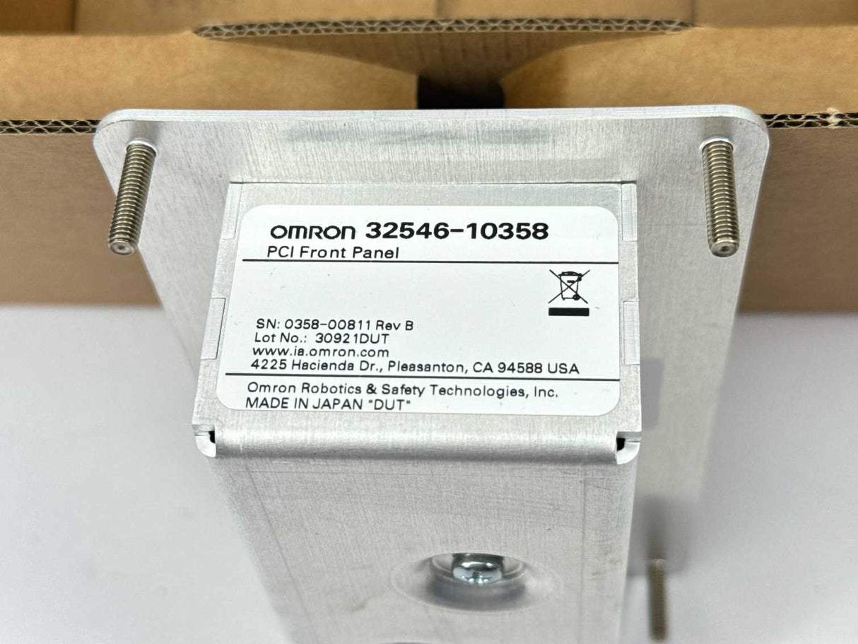 OMRON RS4-2053002 i4-350L Scara w/ 19354-010 Controller & front panel Kit