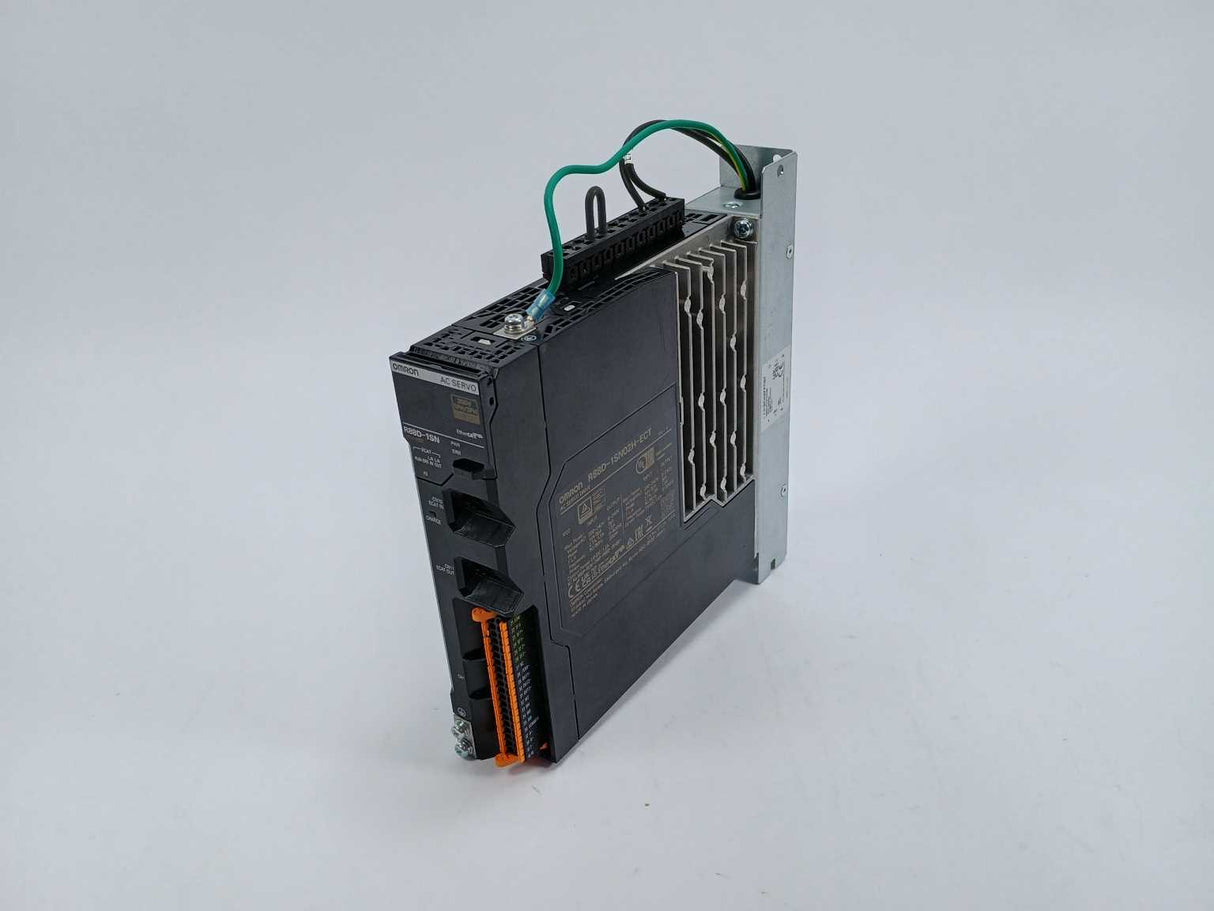 OMRON R88D-1SN02H-ECT AC servo drive