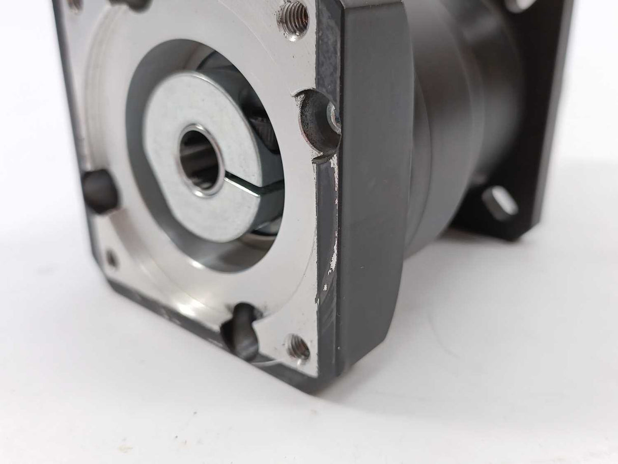 LENZE G85AP040MGCN1T27 gearbox