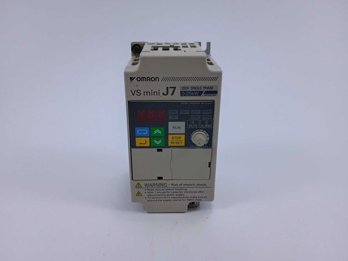 OMRON CIMR-J7AZBOP2 VS mini J7 Frequency Inverter