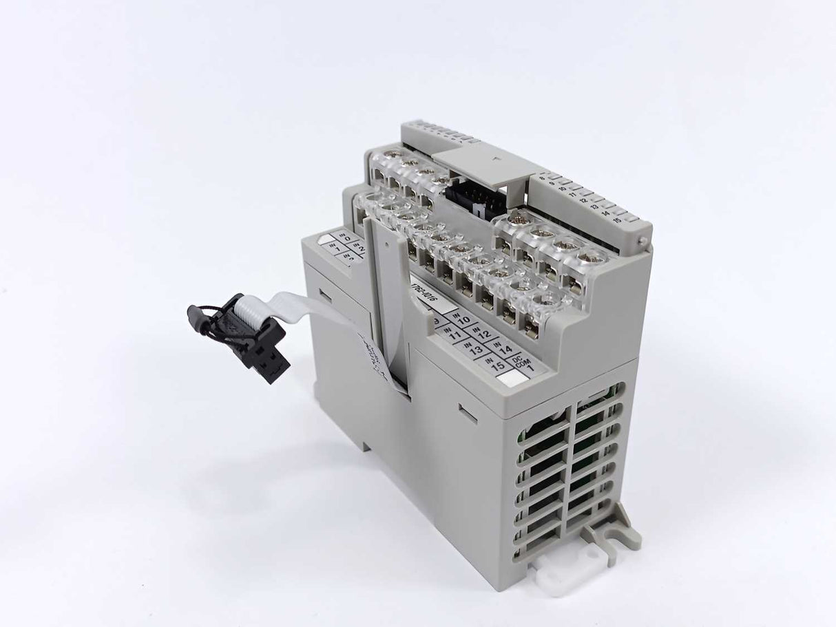 AB 1762-IQ16 Ser.B Rev.B 16PT. 24VDC  Sink/Source Input Module