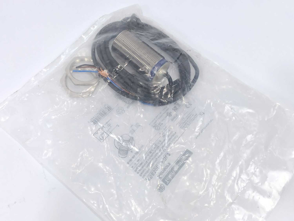 TELEMECANIQUE XS530BLPBL2 Inductive Proximity Sensor XS