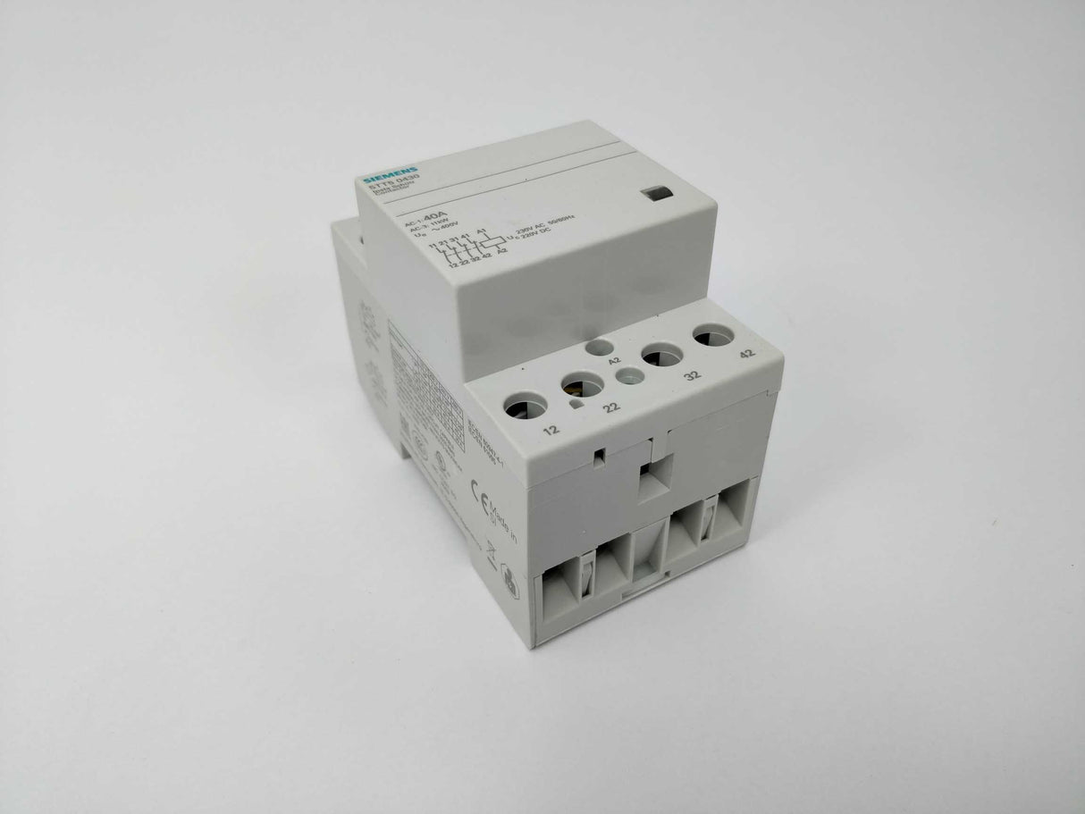 Siemens 5TT50430 INSTA Contactor 40A, 4NC 230V AC/DC coil