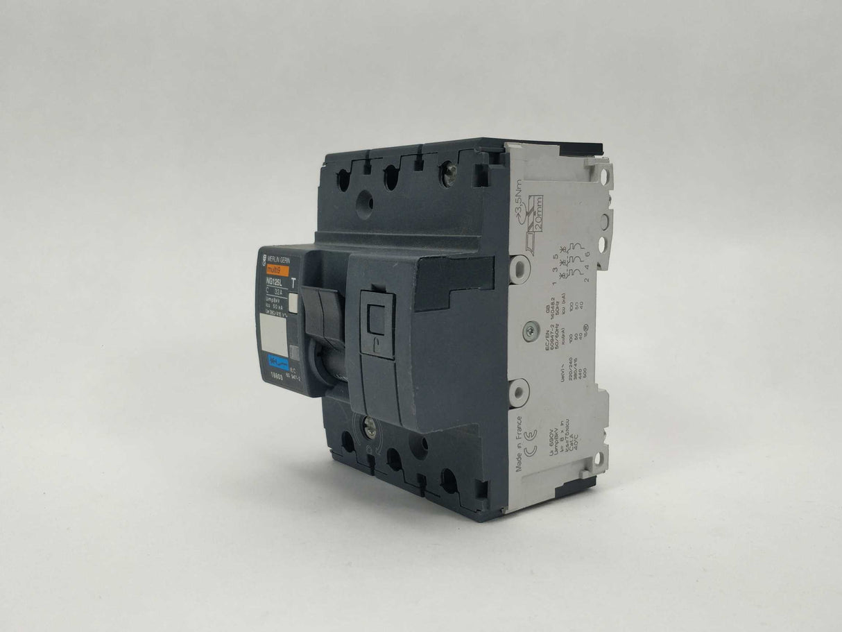 Merlin Gerin NG125L 18803 Circuit breaker C 32A