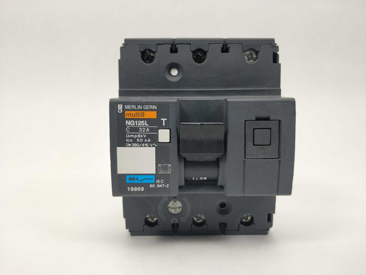 Merlin Gerin NG125L 18803 Circuit breaker C 32A