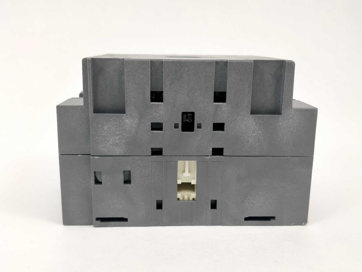 ABB OT125FT3 3-pole switch disconnector