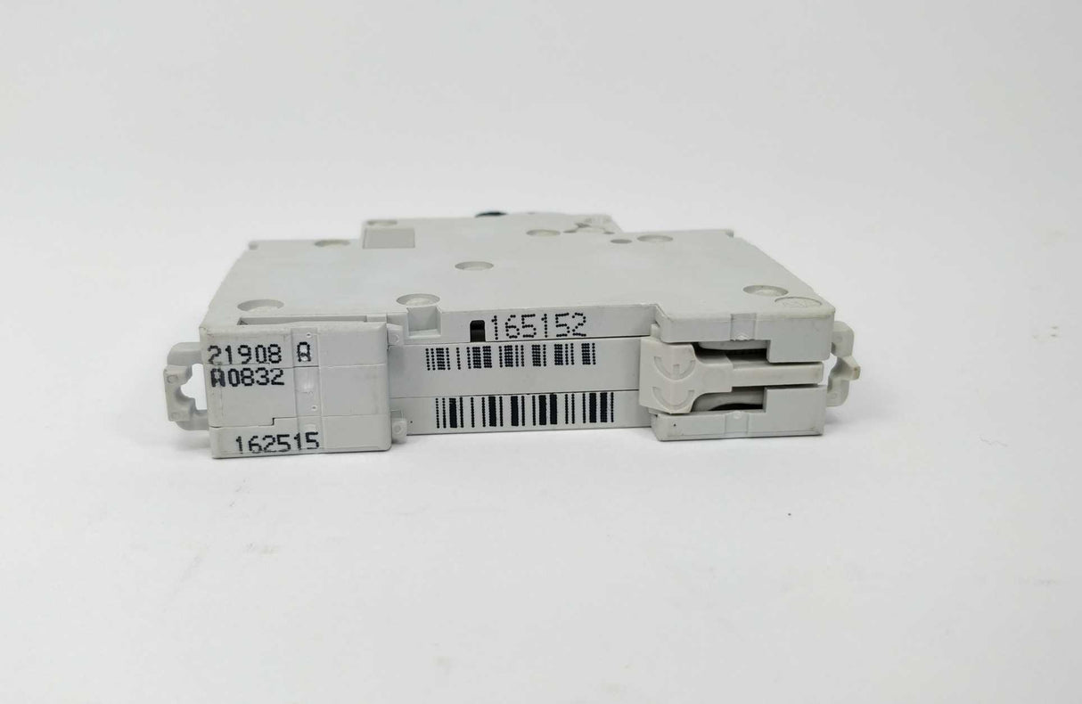 Schneider Electric A0832 IDPN circuit breaker