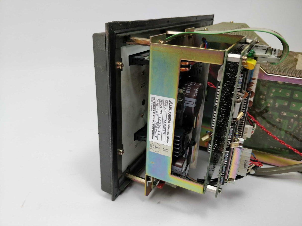 Mitsubishi BK0-NC6212, MB951B CNC CRT monitor