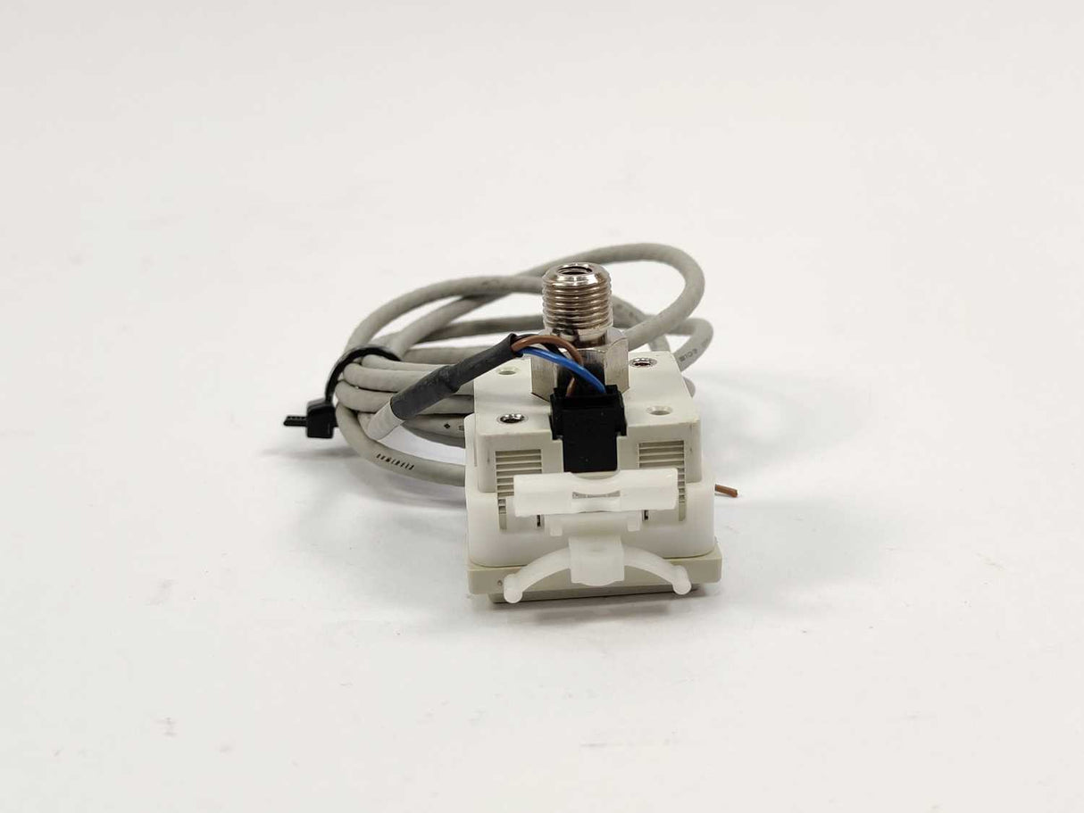 SMC Pneumatics ZSE30-01-28 Vacuum switch with bracket