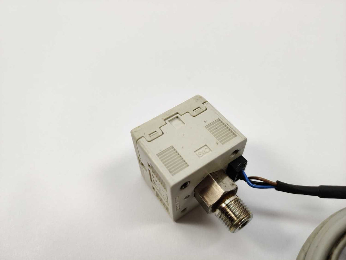 SMC Pneumatics ZSE30-01-28 Vacuum switch