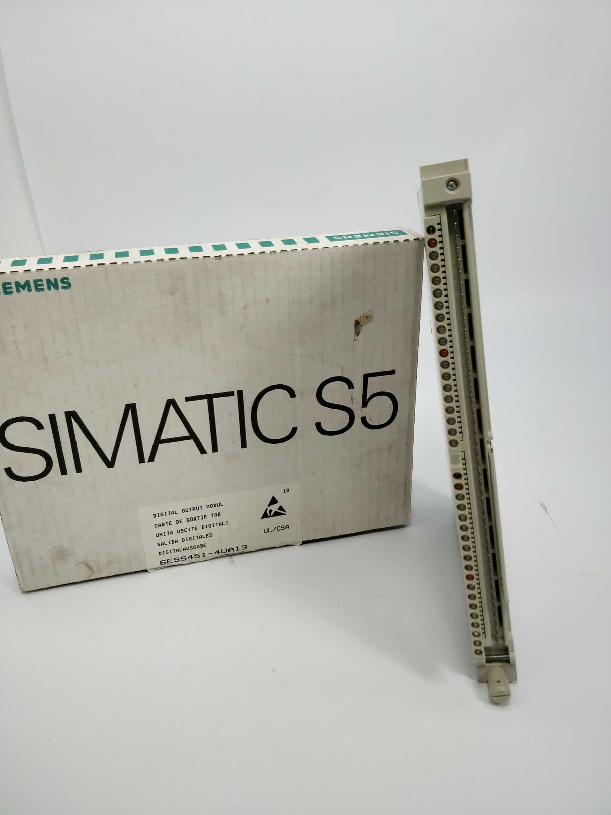 Siemens 6ES5451-4UA13 Digital output module