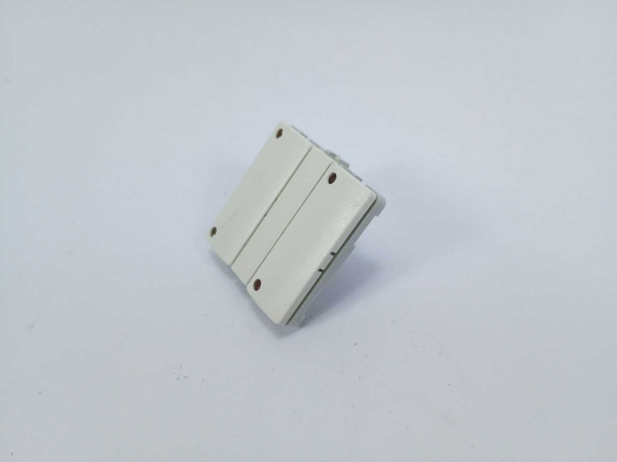 Carlo Gavazzi G81104407 FUGA Light Switch white w/ 4 channels