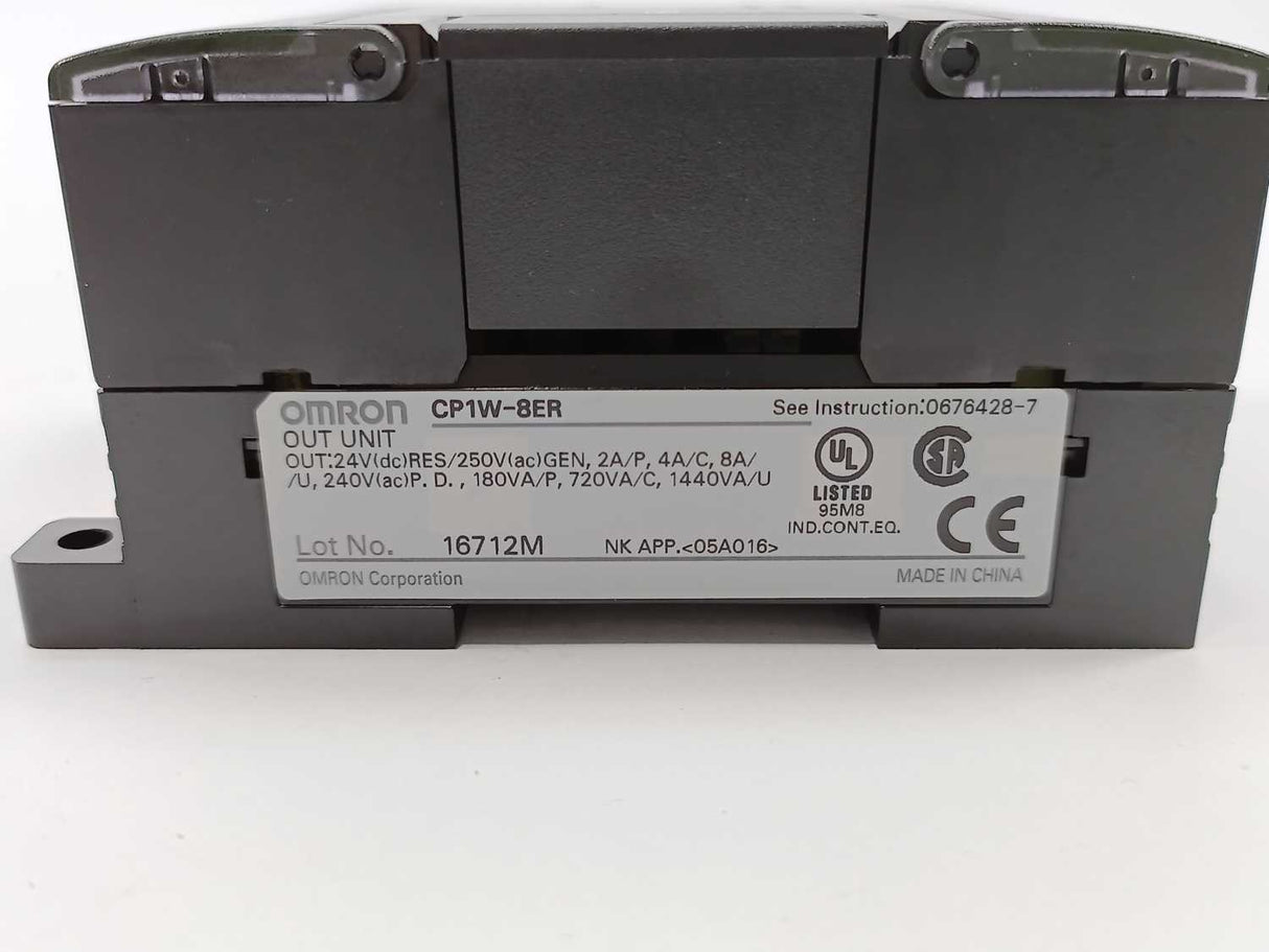 OMRON CP1W-8ER I/O expansion unit, 8 x relay outputs 2 A