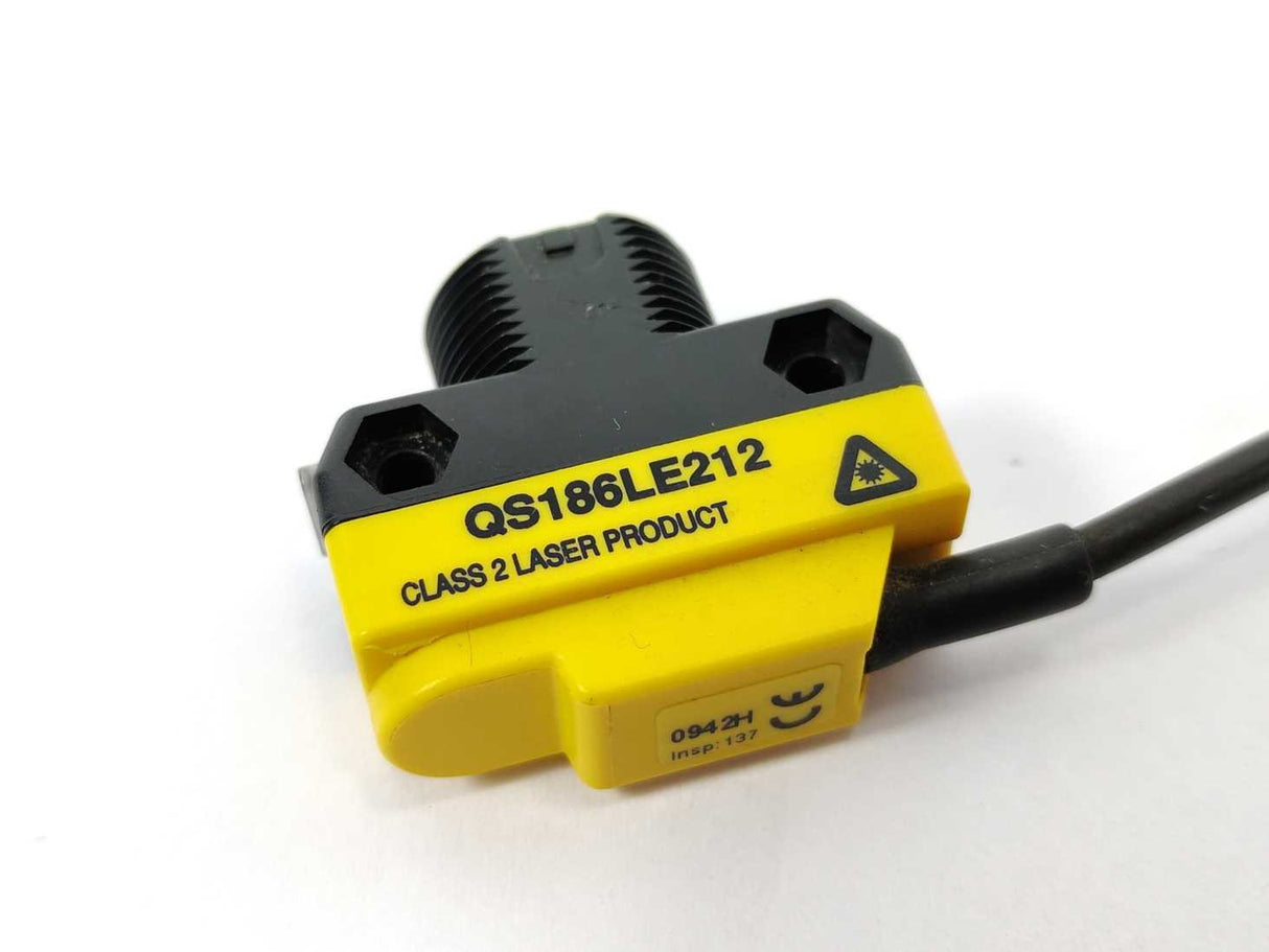 Banner Engineering QS186LE212 All Purpose Photoelectric Sensor