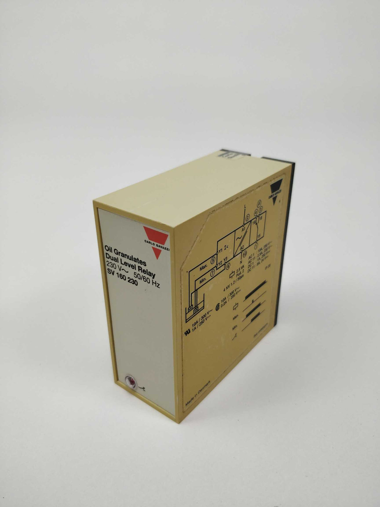 Carlo Gavazzi SV 160 230 Oil Granulates Dual Level Relay