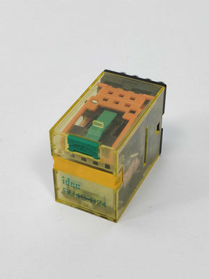 Idec RU4S-D24 Relay 24VDC 3pcs