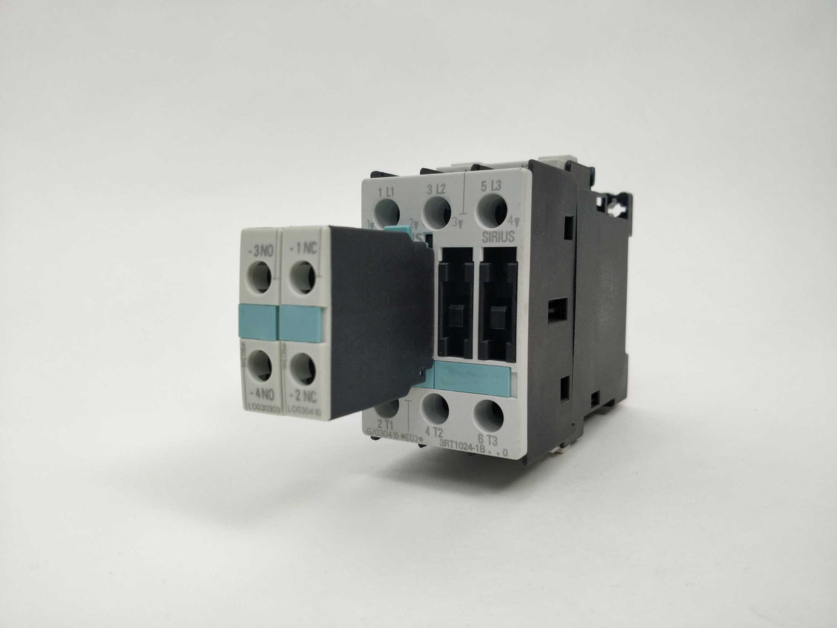 Siemens 3RT1024-1BB40 Contactor & 3RH1921-1CA10 & 3RH1921-1CA01. 24VDC