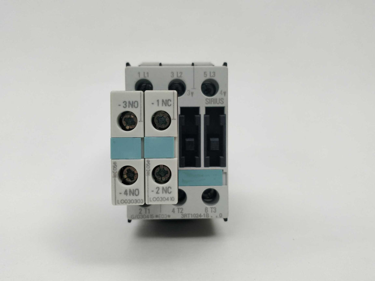 Siemens 3RT1024-1BB40 Contactor & 3RH1921-1CA10 & 3RH1921-1CA01. 24VDC