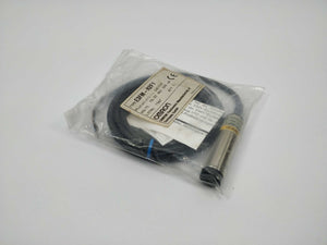 OMRON E3FM-R2F1 Photoelectric Switch