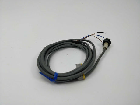 OMRON E2F-X1R5F1 Proximity Switch