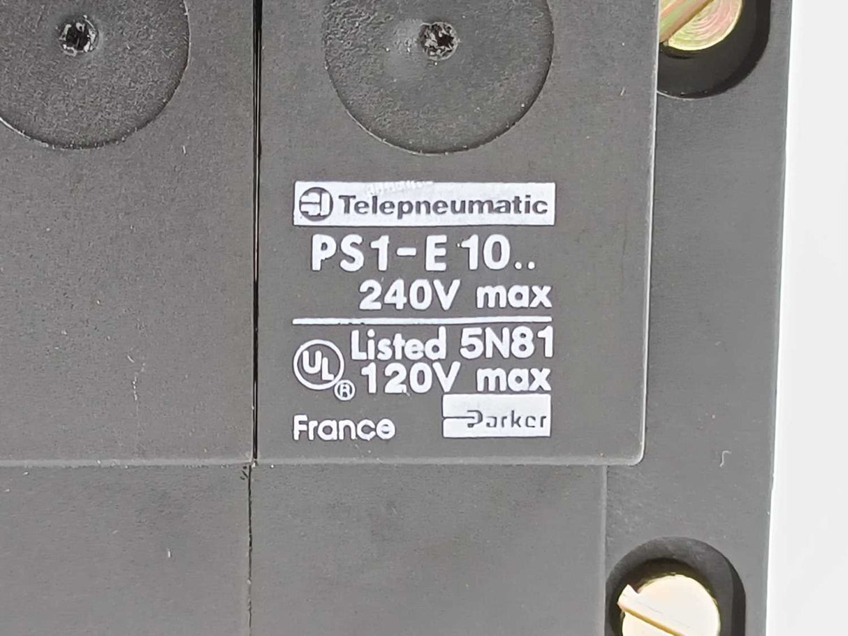 Parker / Telepneumatic PS1E102 080382 HEAD AND TAIL MODULES