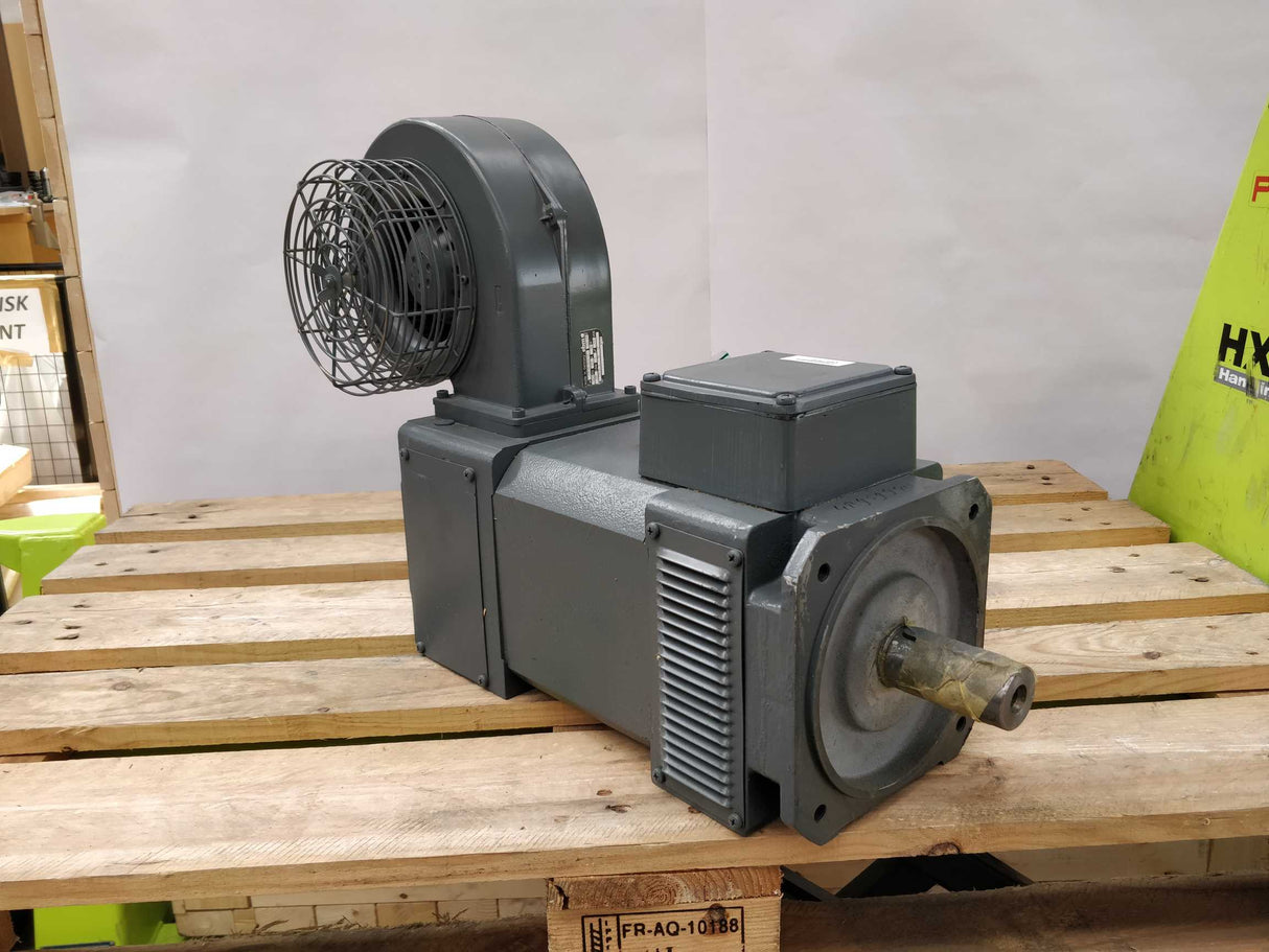 LENZE MDFQA_100-22 Servo motor 20.3kW refurbished