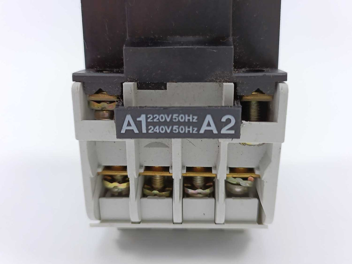 Danfoss 037H0032 Contactor Type CI 12 w/ 4 Main Contacts