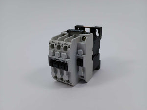 Danfoss 037H0021 Contactor CI 9 w/ 3 Main Contacts