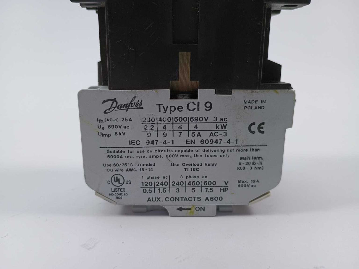 Danfoss 037H0021 Contactor CI 9 w/ 3 Main Contacts