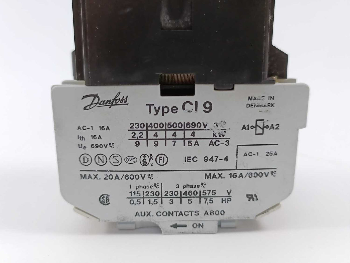 Danfoss 037H0022 Contactor CI 9 w/ 4 Main Contacts