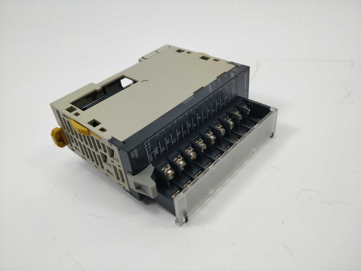 OMRON CJ1W-ID211 Input Unit ID211 24V DC 7mA