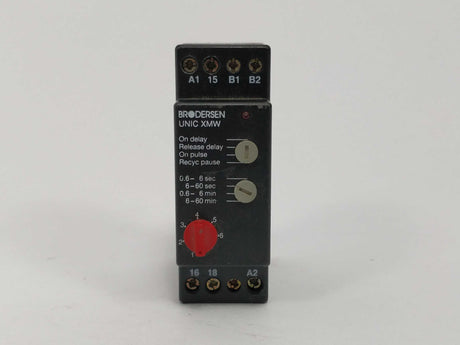 BRODERSEN UNIC XMW Timer relay 0-60min, 0-60s