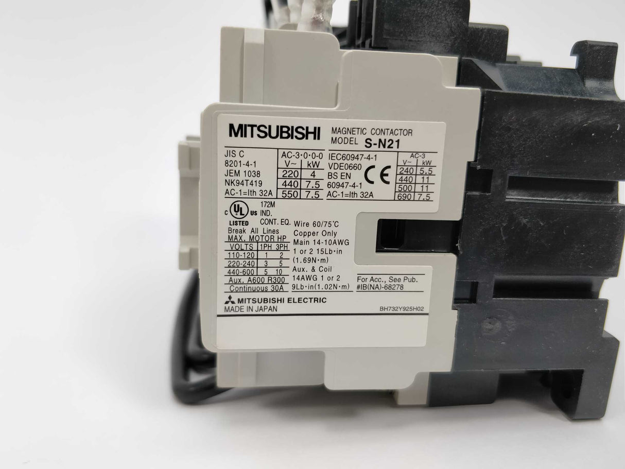 Mitsubishi S-N21 MS0-2xN Coil 400VAC Series Magnetic contactor 32A