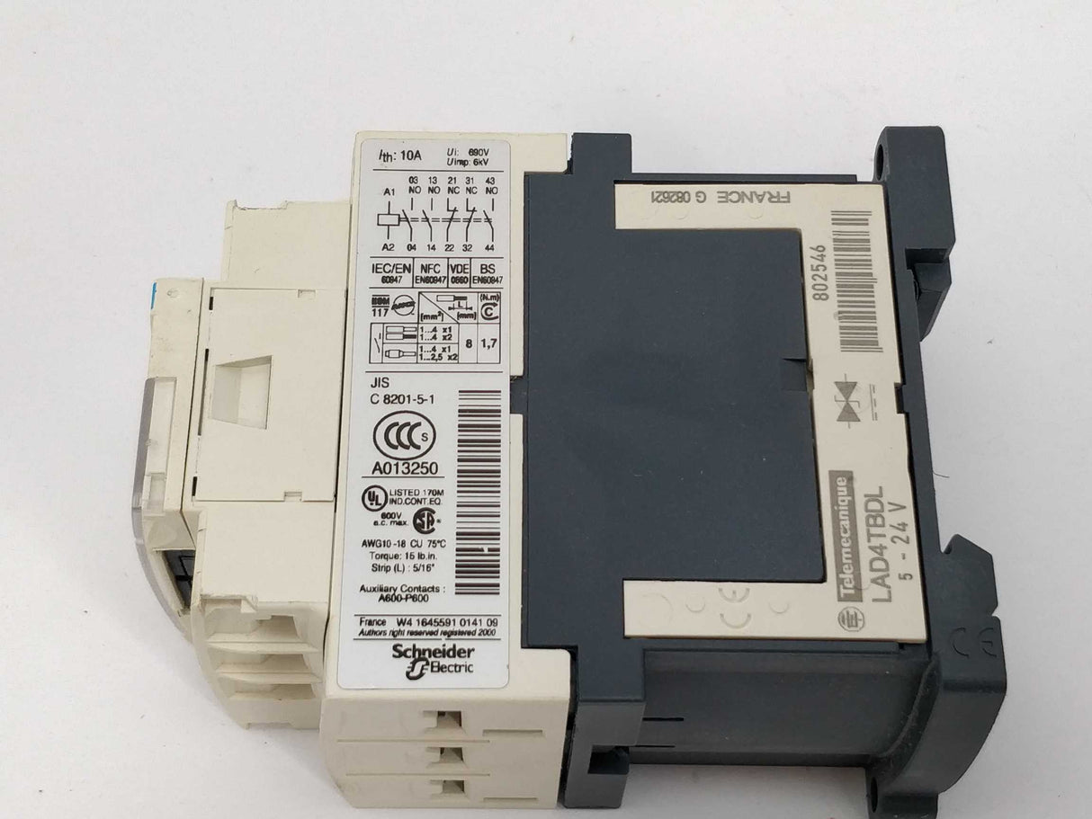 TELEMECANIQUE CAD32BD Control relay with LAD4TBDL