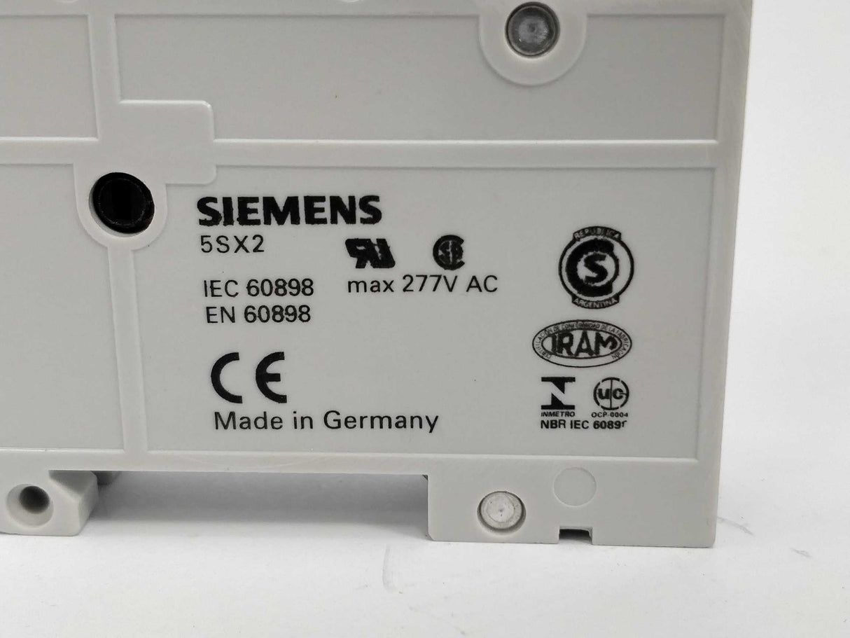 Siemens 5SX2106-8 Circuit breaker  230/400V, 6KA