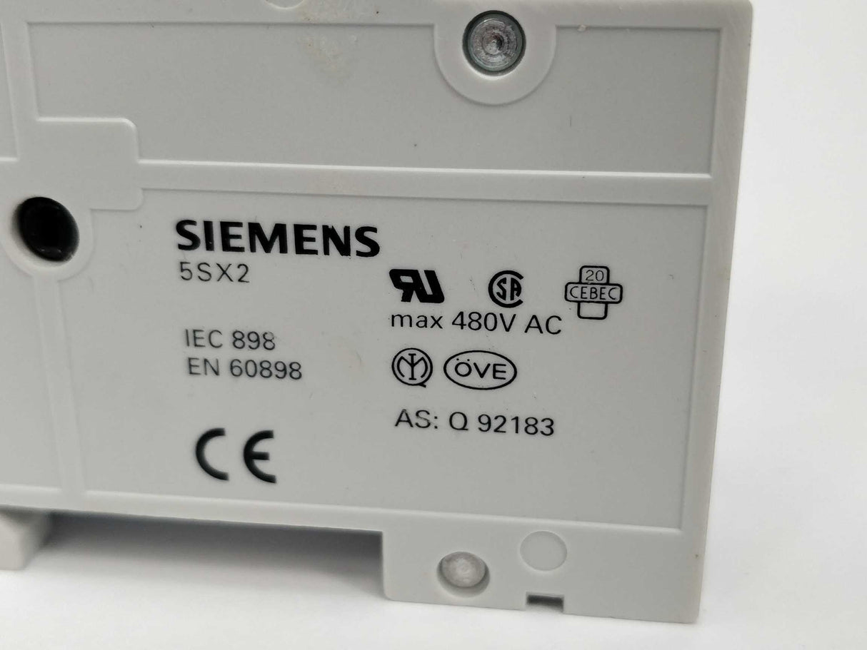 Siemens 5SX2203-7 Circuit breaker 400V, 6KA, 2P, 3A