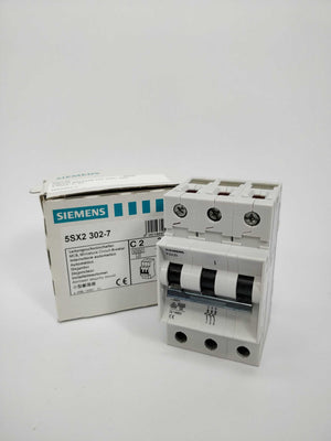 Siemens 5SX2302-7 Circuit breaker 400V, 6KA, 3P, 2A