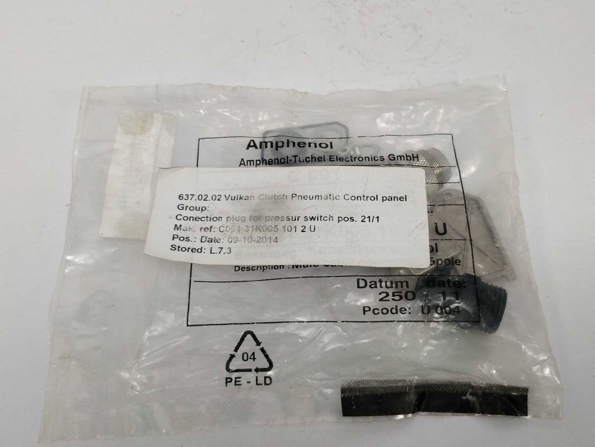 Amphenol Tuchel C091 31K005 101 2 U Male cable connector 5pole