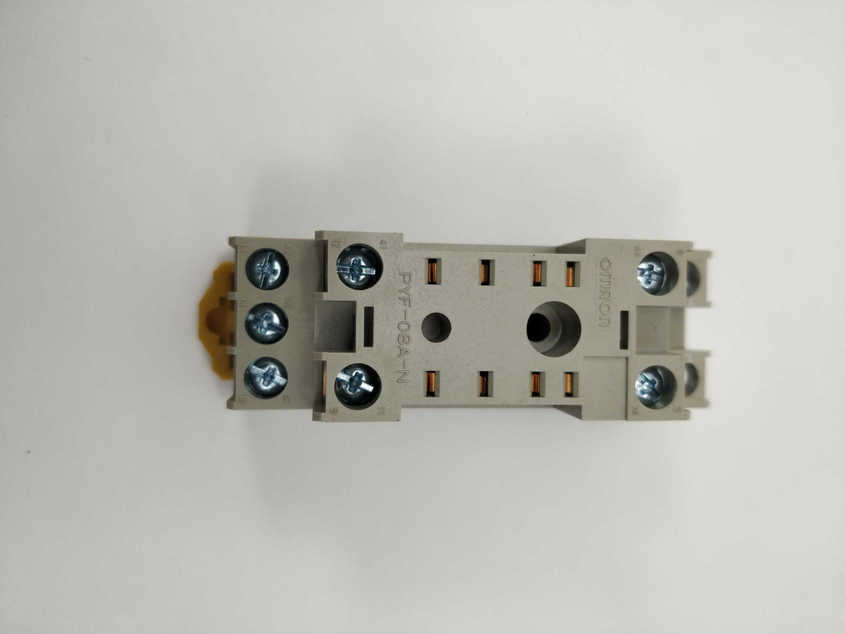 OMRON PYF-08A-N Relay Socket 250V. 9PCS