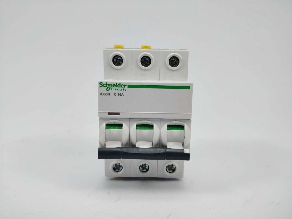 Schneider Electric A9F04316 Miniature cicuit breaker, iC60N