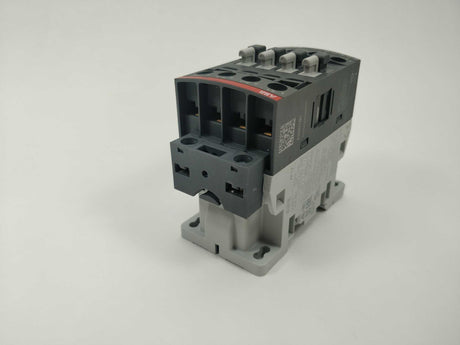 ABB 1SBL157001R1301 AF12-30-01-13 3 Pole contactor 5,5kW. 100-250VAC