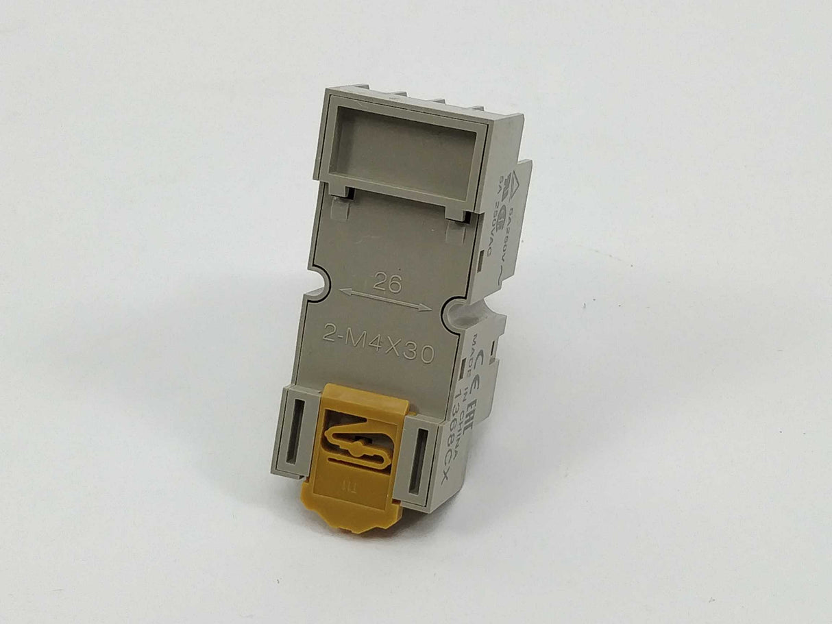 OMRON PYF14A-N Relay socket 5A 250V 9 Pcs.