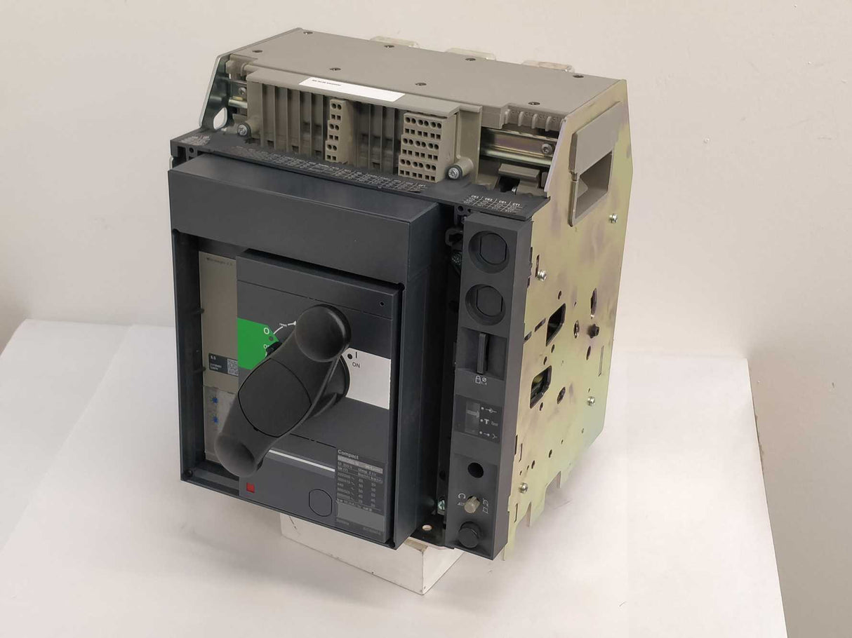 Schneider Electric NS630b N Circuit-breaker