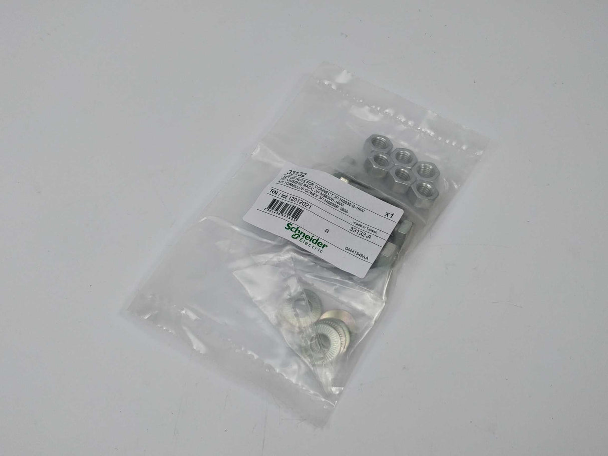 Schneider Electric 33132 Set of nuts for connect 3P NS630