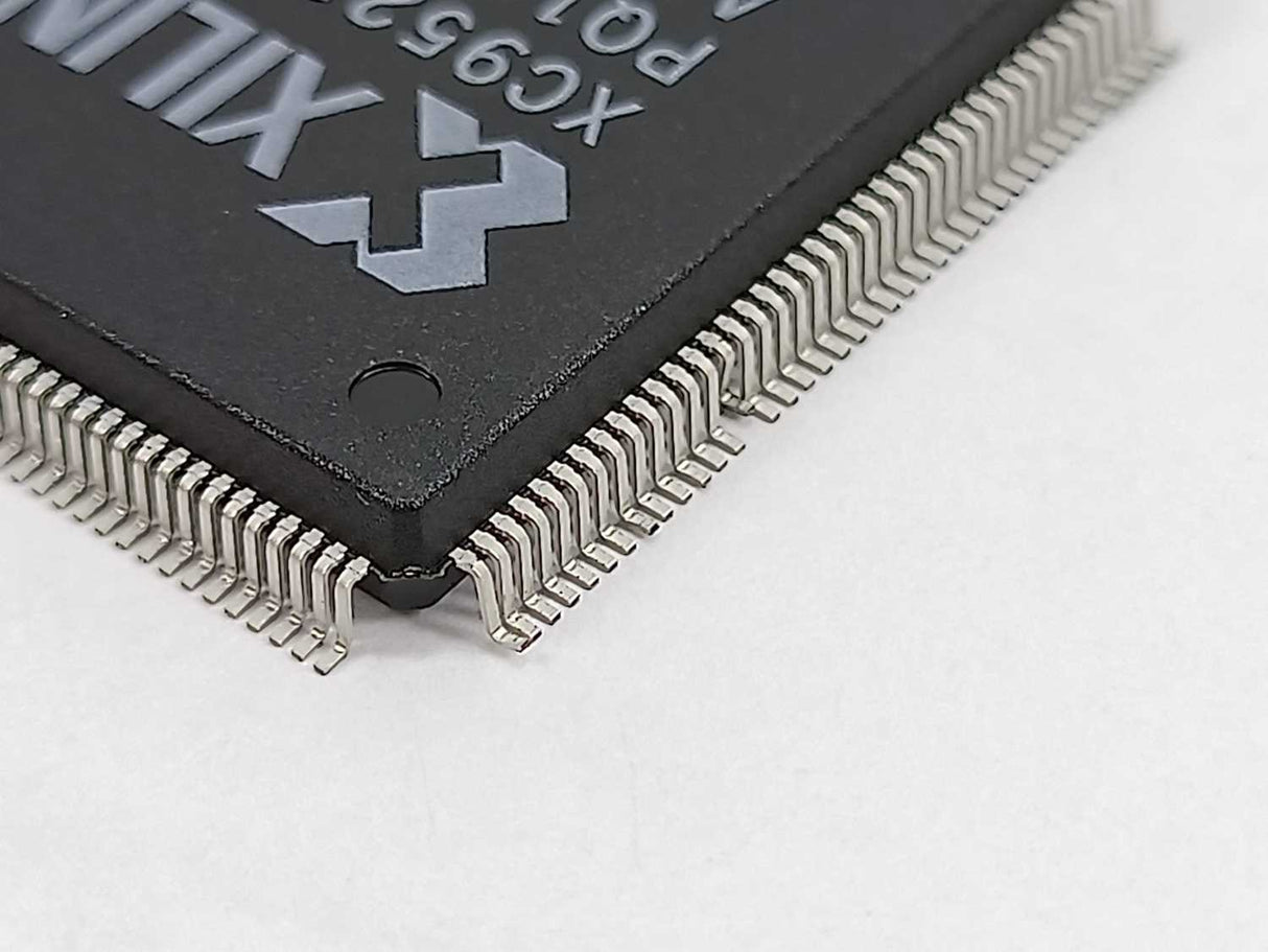 Xilinx XC95216 PQ160BSJ9737 A1036779A