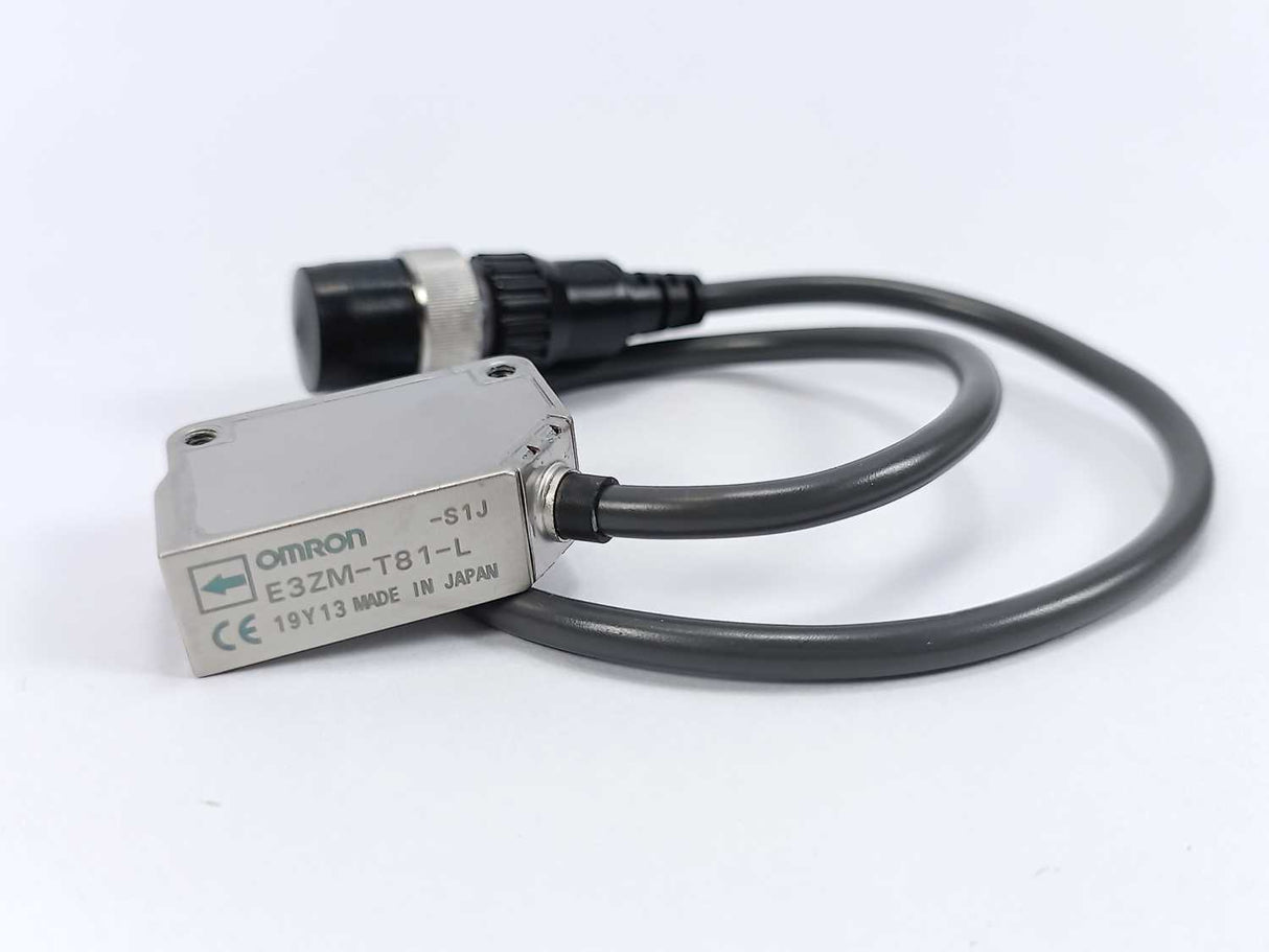 OMRON E3ZM-T81-S1J 0.3M Photoelectric Sensor