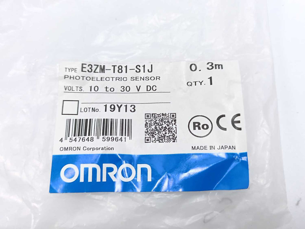 OMRON E3ZM-T81-S1J 0.3M Photoelectric Sensor