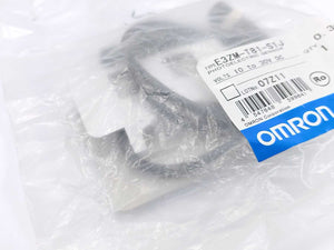 OMRON E3ZM-T81-S1J 0.3M Photoelectric Sensor