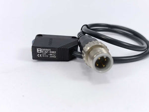 OMRON E3Z-D82-M1J Photoelectric Sensor 0.3M